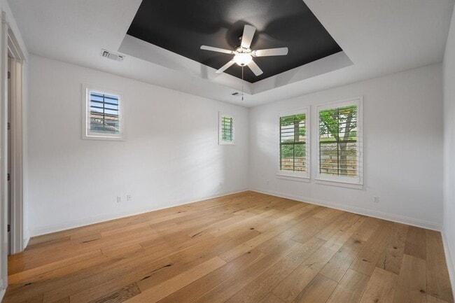 Building Photo - 13708 Golden Wave Loop