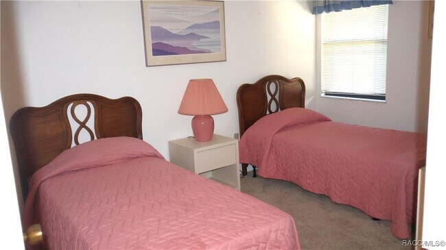 Building Photo - 115 E Hartford St