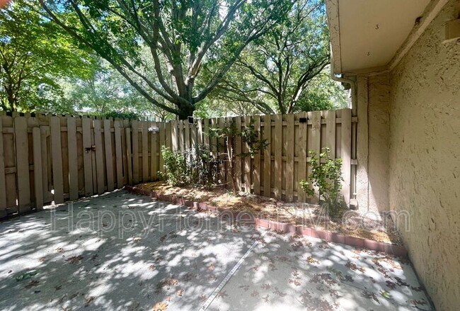 Building Photo - 1125 Monaco Dr