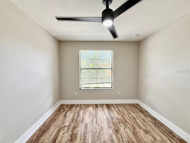 Building Photo - 2409 Hibiscus Bay Ln