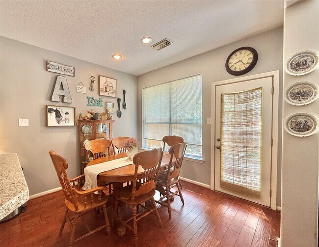 Building Photo - 176 S Holly Laurel Cir