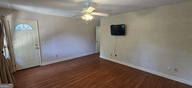 Building Photo - 3325 N Quay Dr