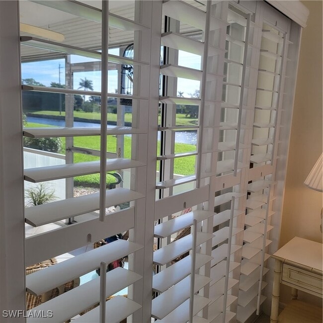 Building Photo - 200 Valley Stream Dr