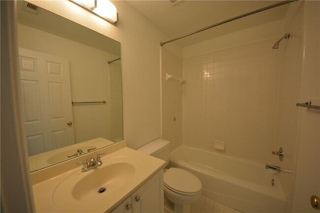 Building Photo - 135 Brightmore Way