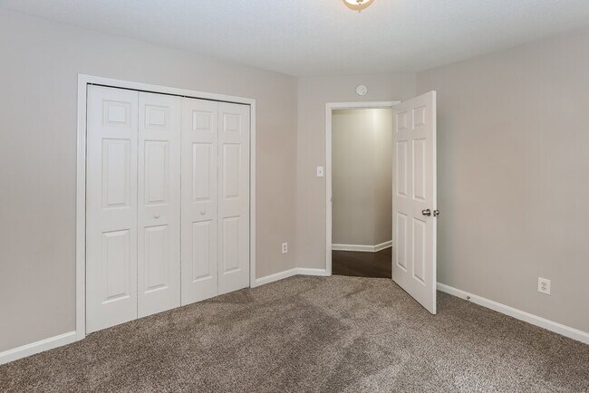 Building Photo - 11621 Long Forest Dr
