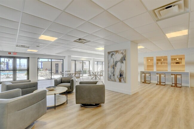 Building Photo - 3800 Galt Ocean Dr