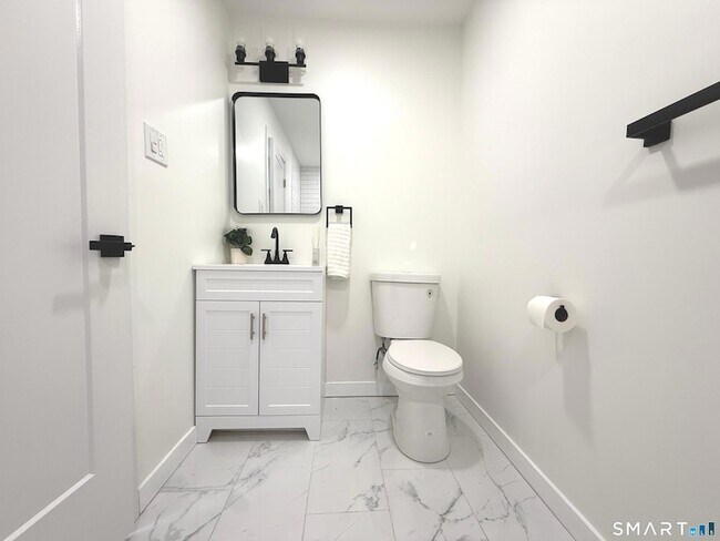 Building Photo - 275 Dayton Rd