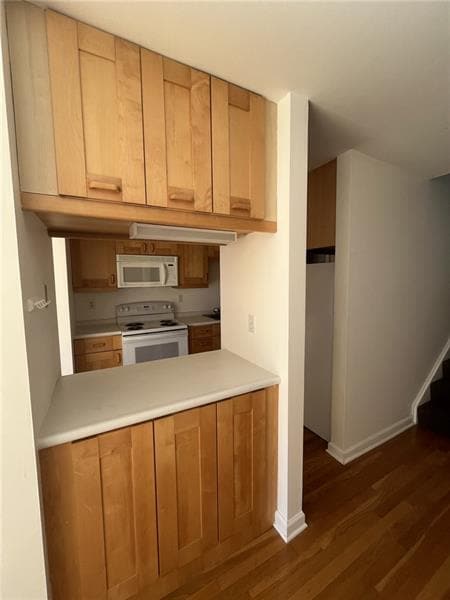 Building Photo - 332 Hailman St