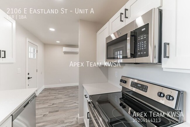 Building Photo - $895 Beautifully Remodeled 1 Bed | 1 Bath ...