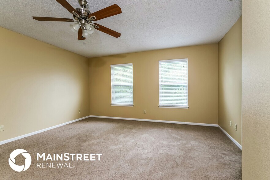 Building Photo - 1849 Southernwood Ln