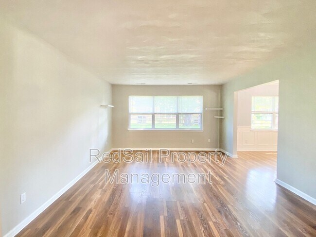 Building Photo - 1028 Anderson Way