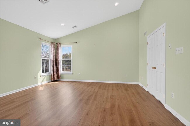 Building Photo - 2 Berwick Cir