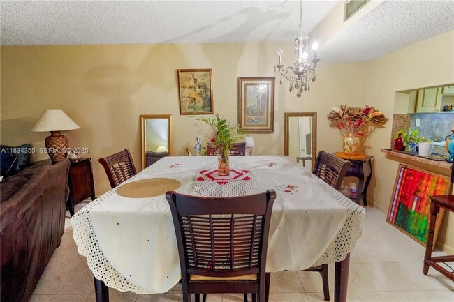 Building Photo - 6556 Racquet Club Dr