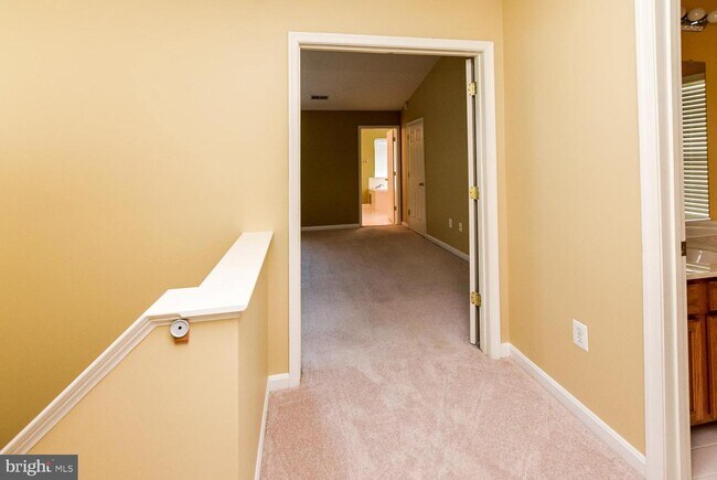 Building Photo - 1551 Falling Brook Ct