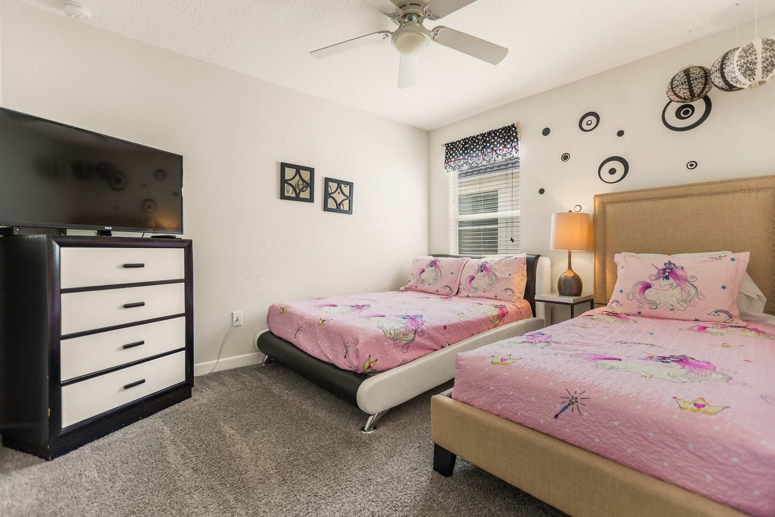 Building Photo - 4718 Kings Castle Cir