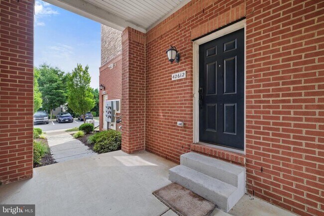 Building Photo - 42612 Hardage Terrace