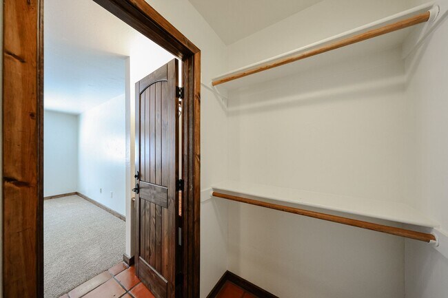 Building Photo - Great Downtown Scottsdale Location!