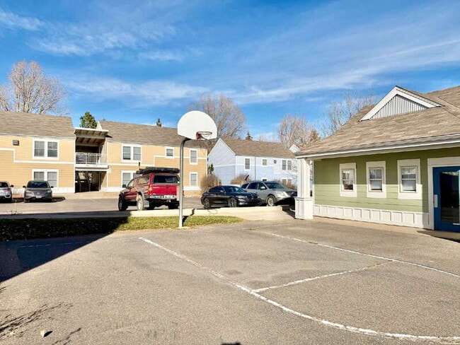 Building Photo - 517 Mitchell St