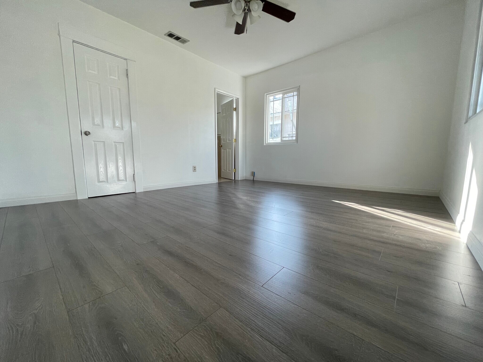 Building Photo - 3831 Drysdale Ave