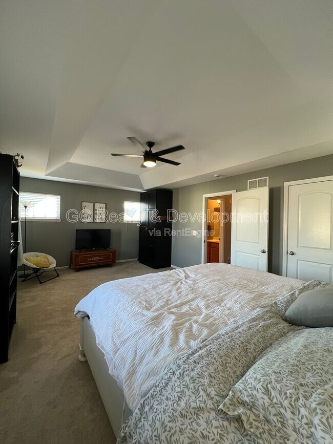 Building Photo - 112 Lakeshore Dr