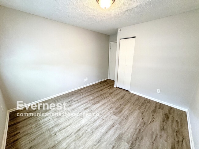 Building Photo - 10703 Pintail Pl
