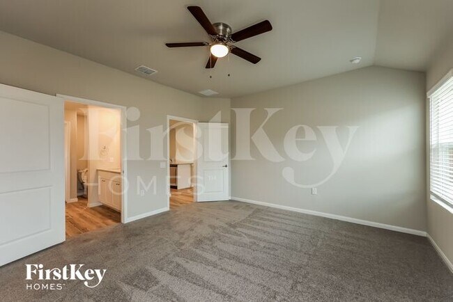 Building Photo - 4519 Meadowland Pl