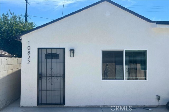 Primary Photo - 10822 Crockett St