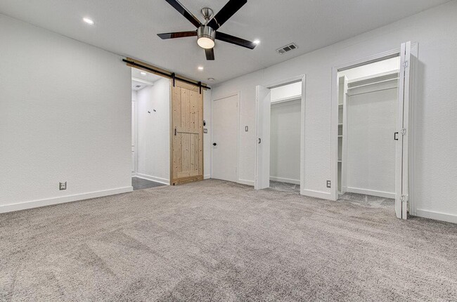 Building Photo - 3205 Bengston St