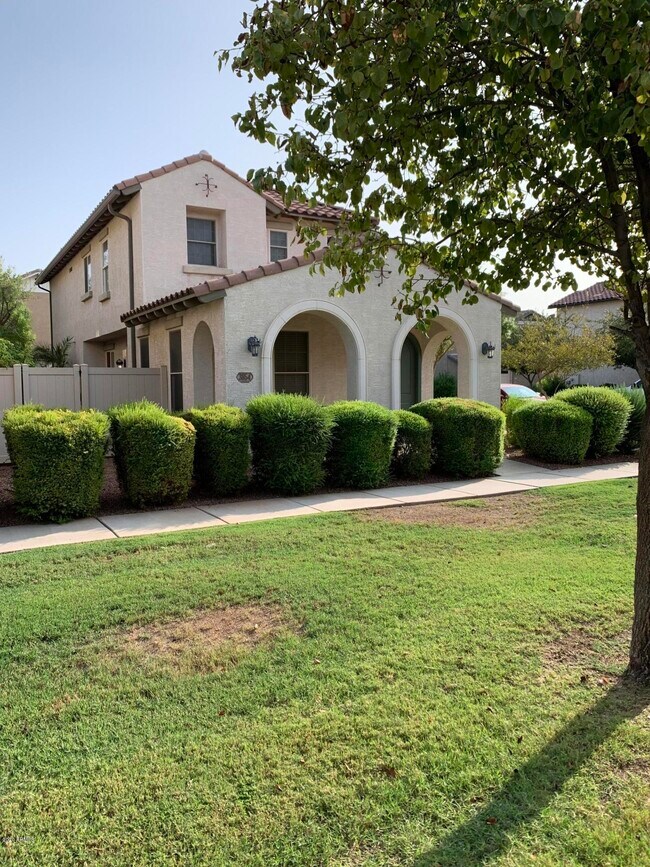 Primary Photo - 3854 E Sabra Ln