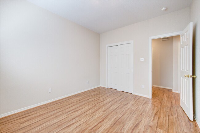 Building Photo - 22514 Jutewood Ln