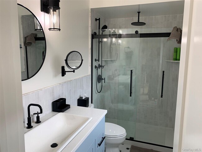 Building Photo - 7 Atlantic Ave