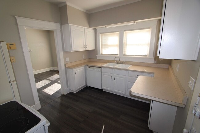 Building Photo - Quaint 2 Bed 1 Bath in Franklin