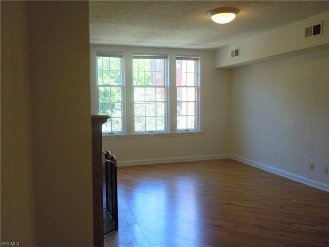Building Photo - 15700 Van Aken Blvd