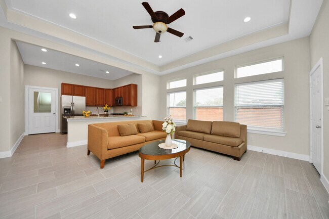 Building Photo - 2003 Marthoman Drive