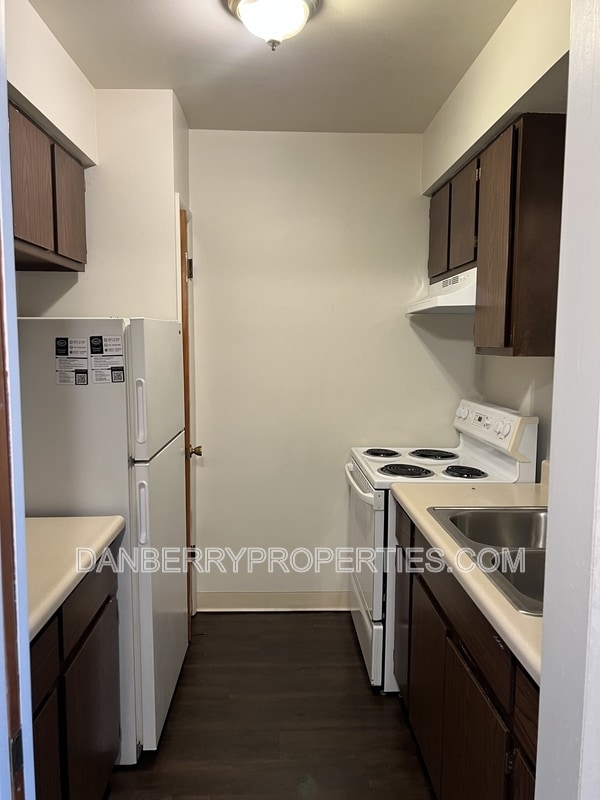 Building Photo - 3940 Jackman Rd