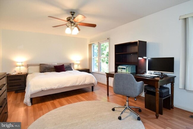 Building Photo - 4846 Cloister Dr