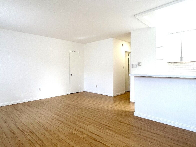 Building Photo - 1534 10th St