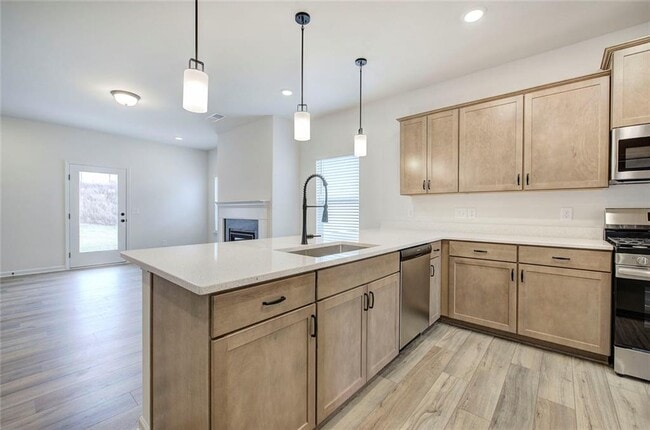 Building Photo - 503 Ozark Ln