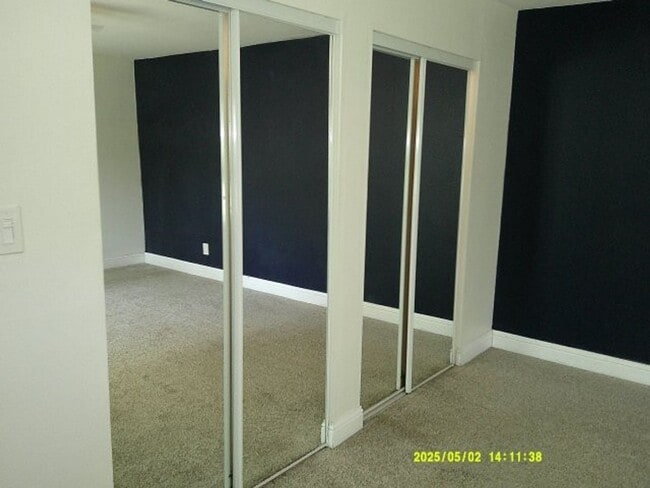 Building Photo - 3 N College St