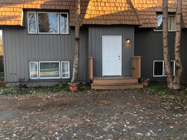 Primary Photo - 941 W 76th Ave