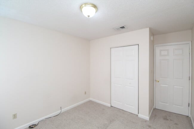 Building Photo - 2BR/2BA Apartment Near NAS Pensacola with Private Patio & Utilities Included