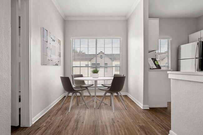 Building Photo - Live Elevated – 1 Bed / 1 Bath Luxury in K...