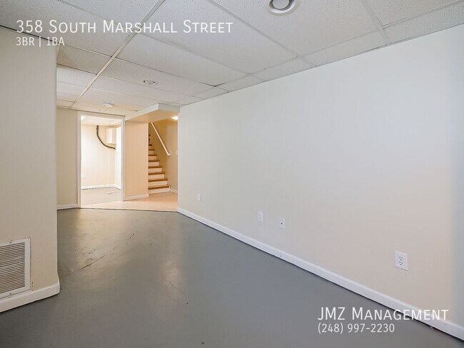Building Photo - 358 S Marshall St