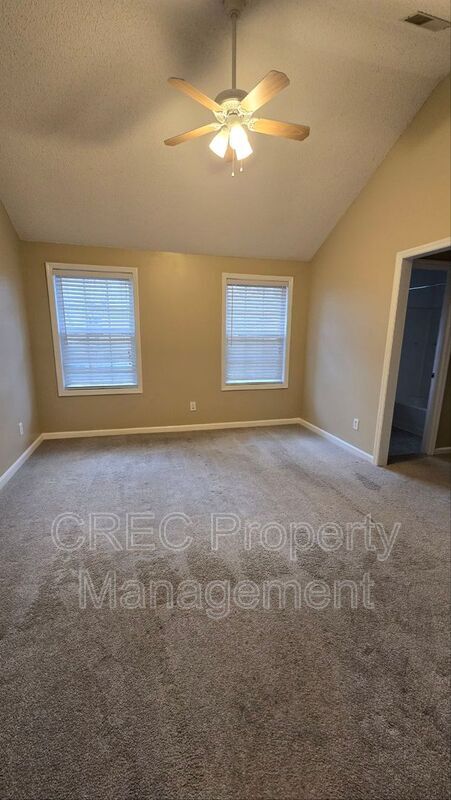 Building Photo - 1308 Starling Rd