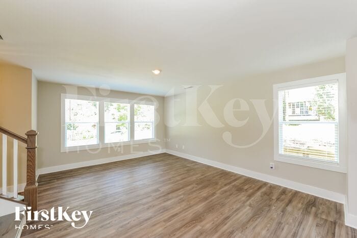 Building Photo - 3725 Corvette St