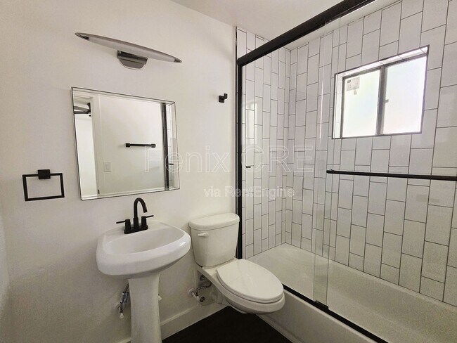 Building Photo - 377 N 4th Ave