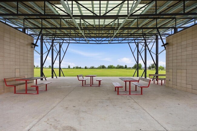 Building Photo - 8525 Leroi Dr