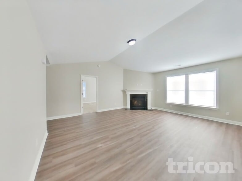 Building Photo - 3345 Deerbrook Dr