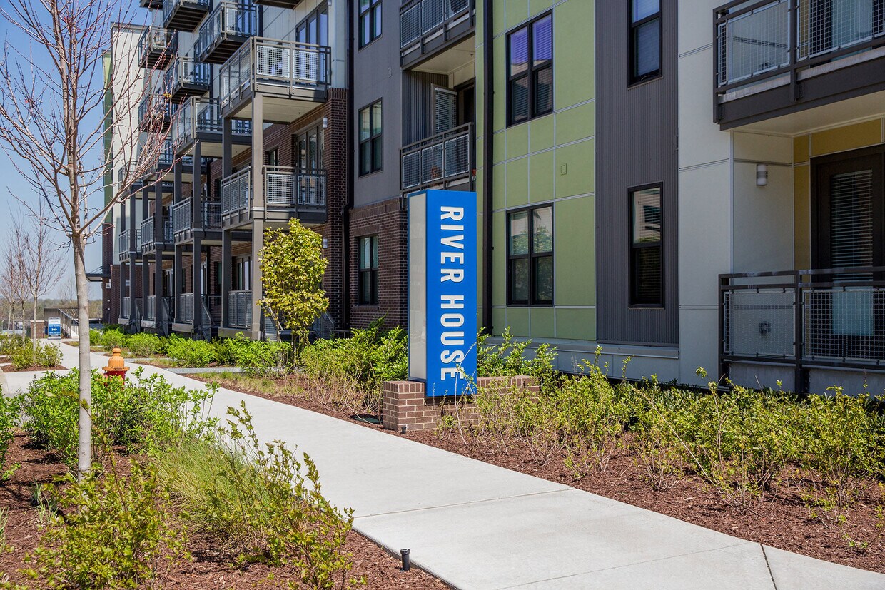 river house restaurant nashville reviews