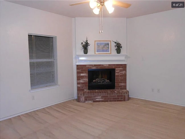 Building Photo - Charming 3-Bed, 3-Bath Home with Fireplace...